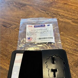 Perfect Fit NYPD Detective Hidden Badge Wallet for (Cutout PF225)